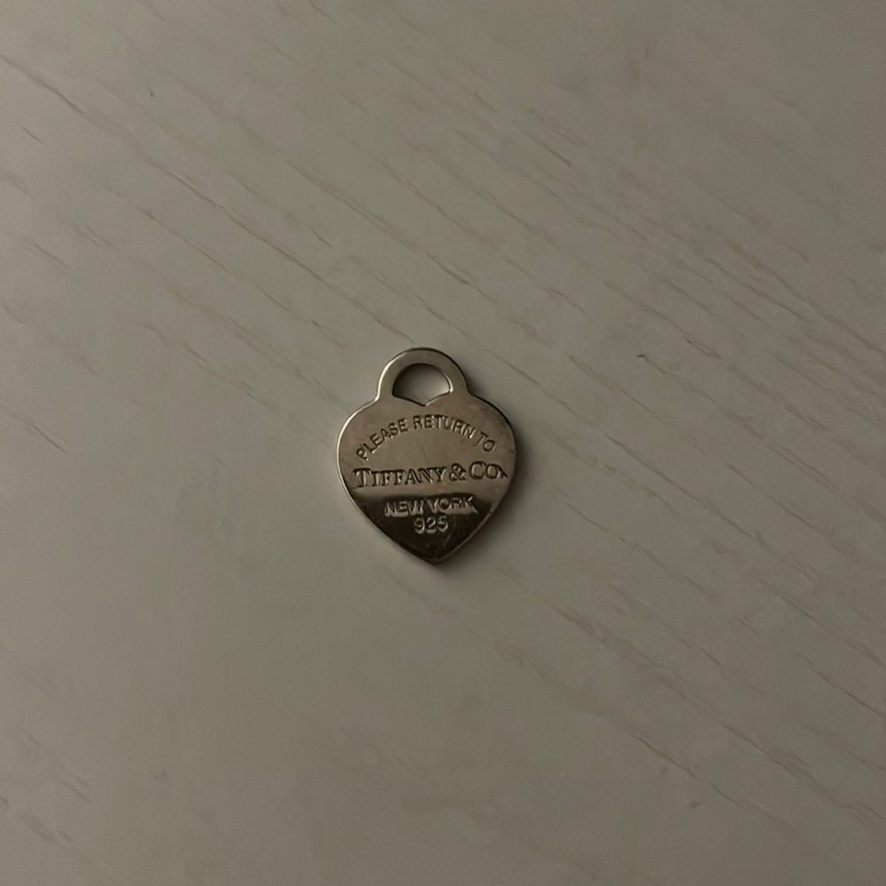 Tiffany heart pendant